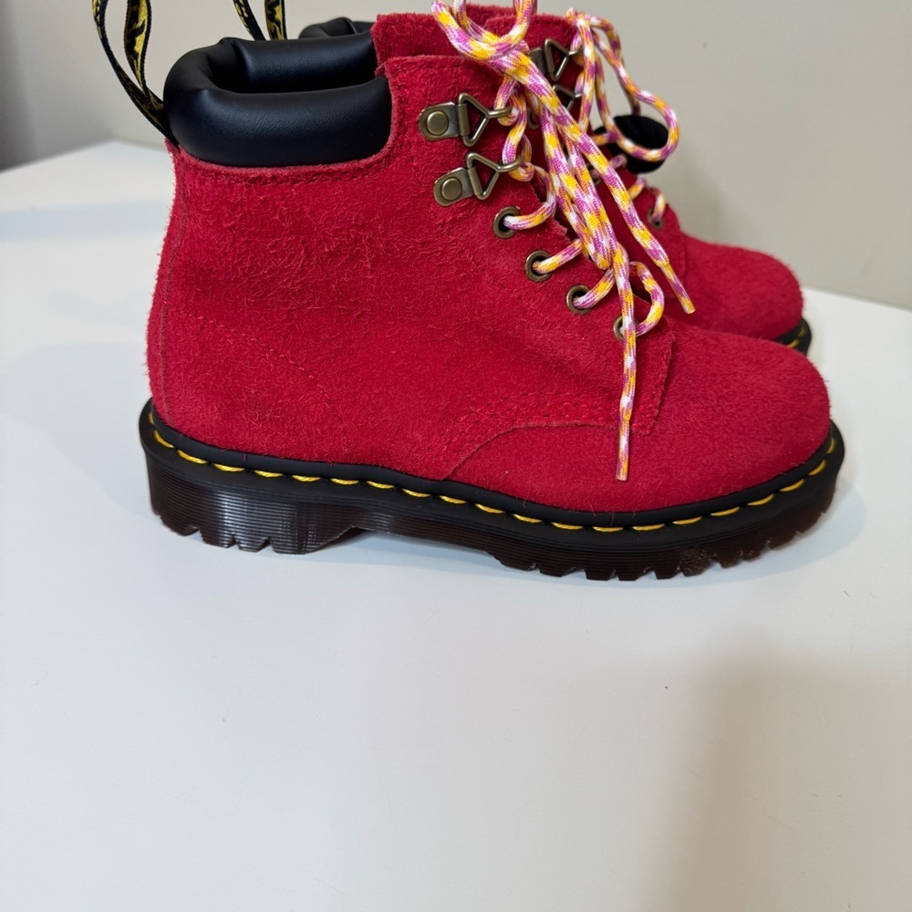 Dr.Martens 939 Ben Suede Red Padded Collar Lace Up Boots M-4 W-5 NWOT - Picture 5 of 11